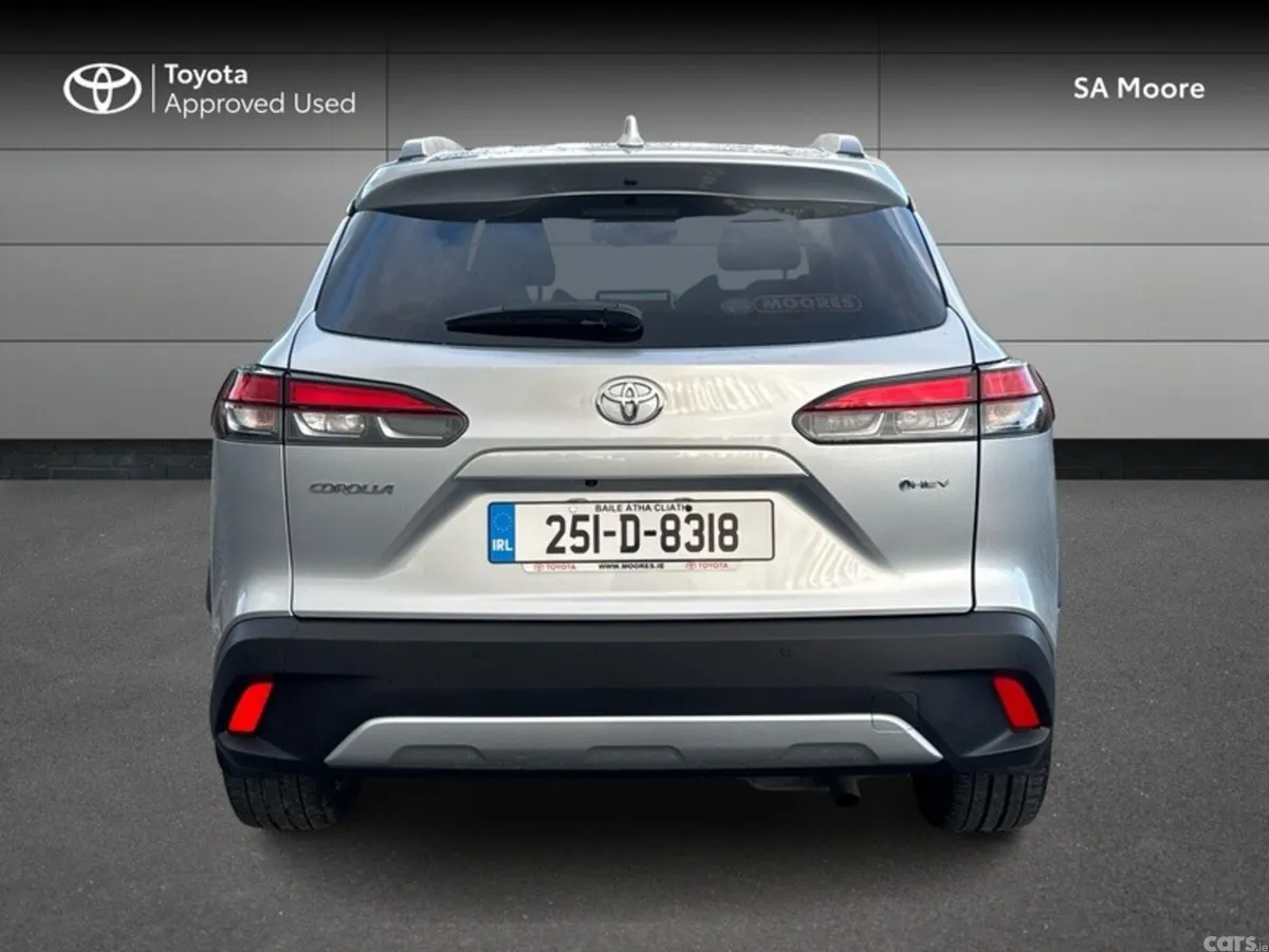 Toyota Corolla Cross Hatchback, Petrol Hybrid, 2025, Silver