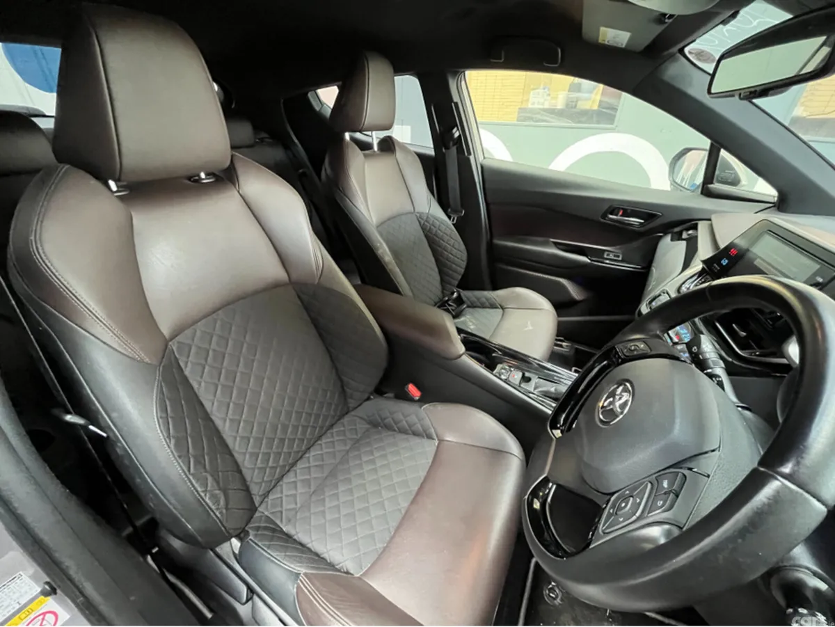 Toyota C-HR SUV, Petrol, 2018, Silver