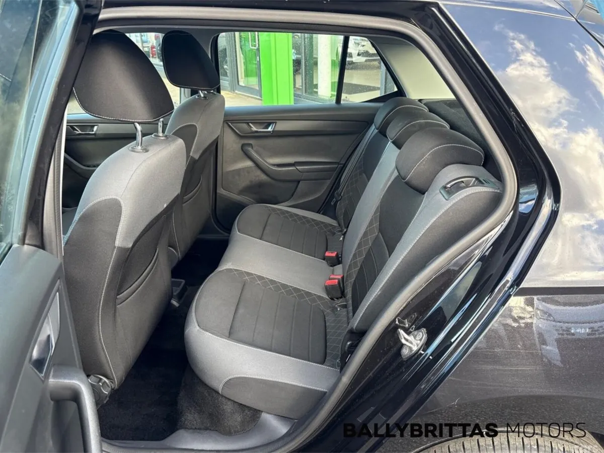 Skoda Fabia Hatchback, Petrol, 2020, Black