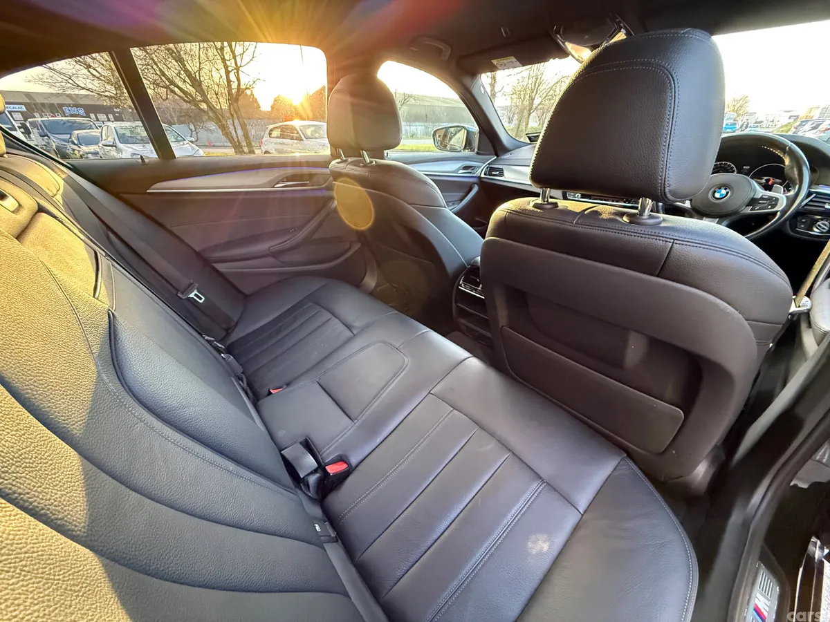 BMW 5-Series Saloon, Petrol Plug-in Hybrid, 2018, Black