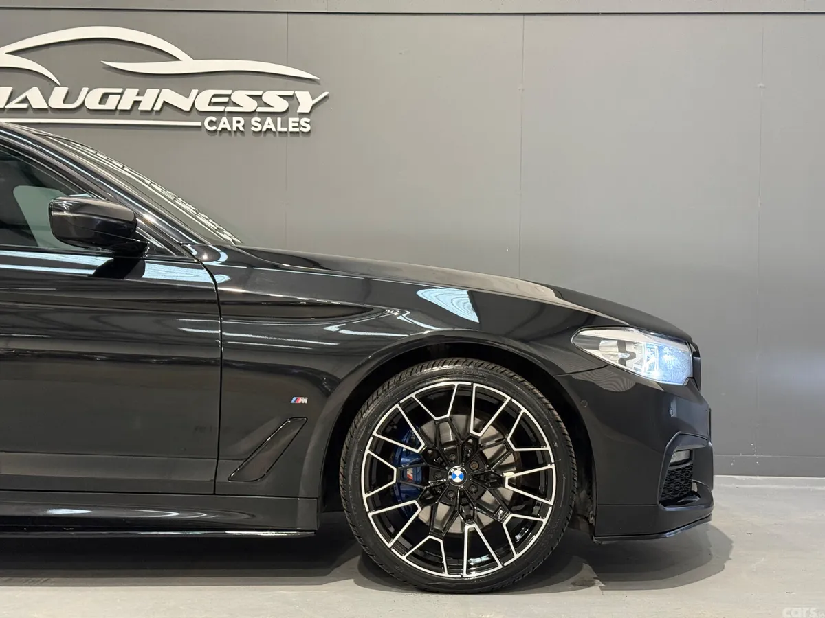 BMW 5-Series Saloon, Petrol Plug-in Hybrid, 2018, Black