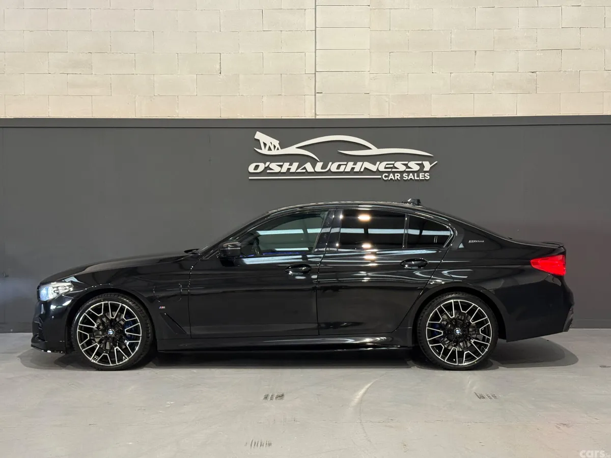 BMW 5-Series Saloon, Petrol Plug-in Hybrid, 2018, Black