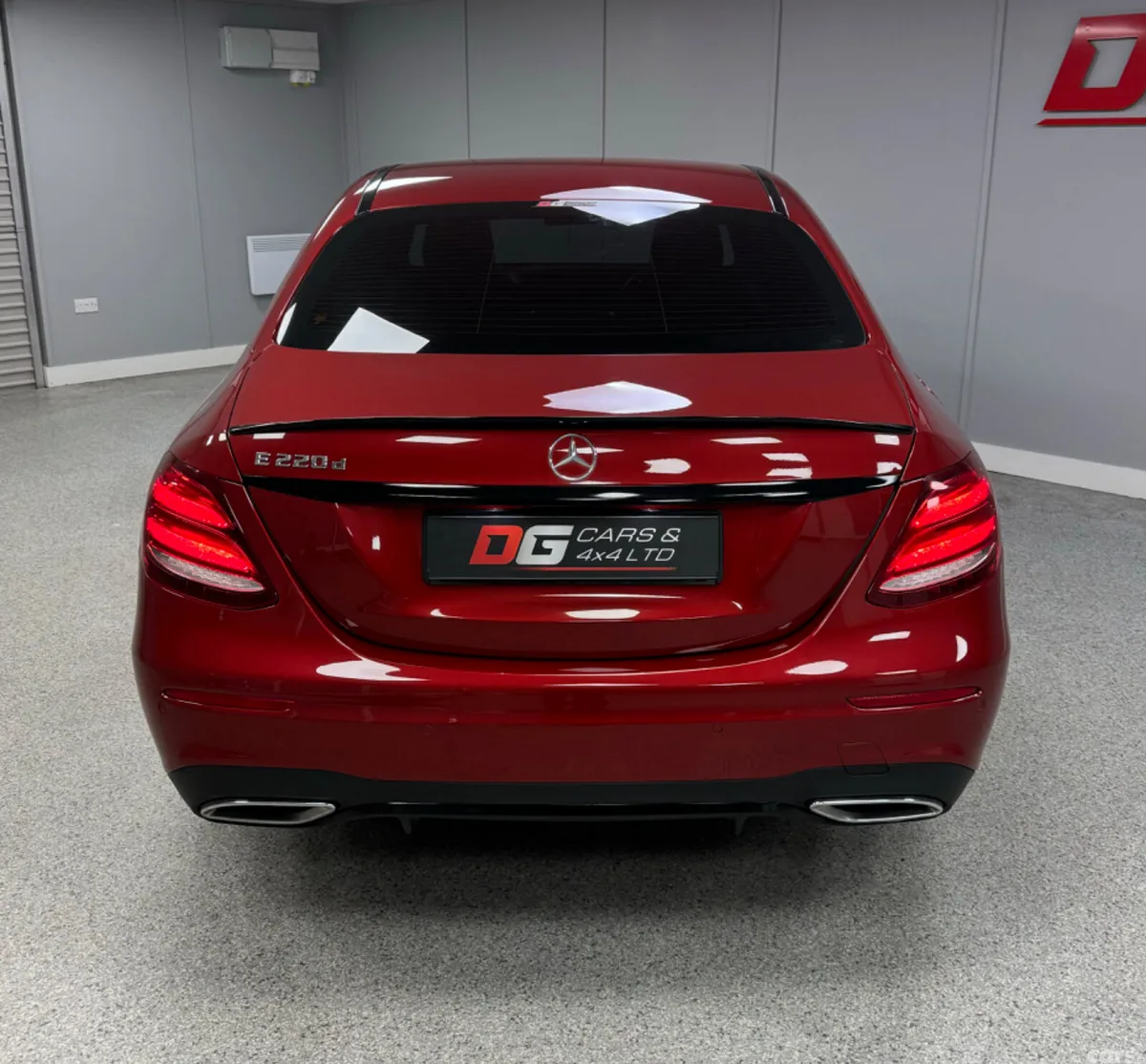 Mercedes-Benz E-Class Saloon, Diesel, 2017, Red
