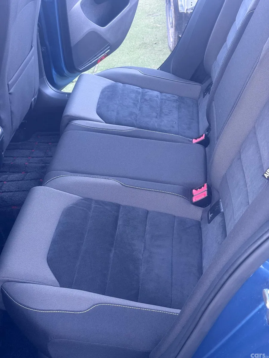 Volkswagen Golf Hatchback, Petrol, 2014, Blue