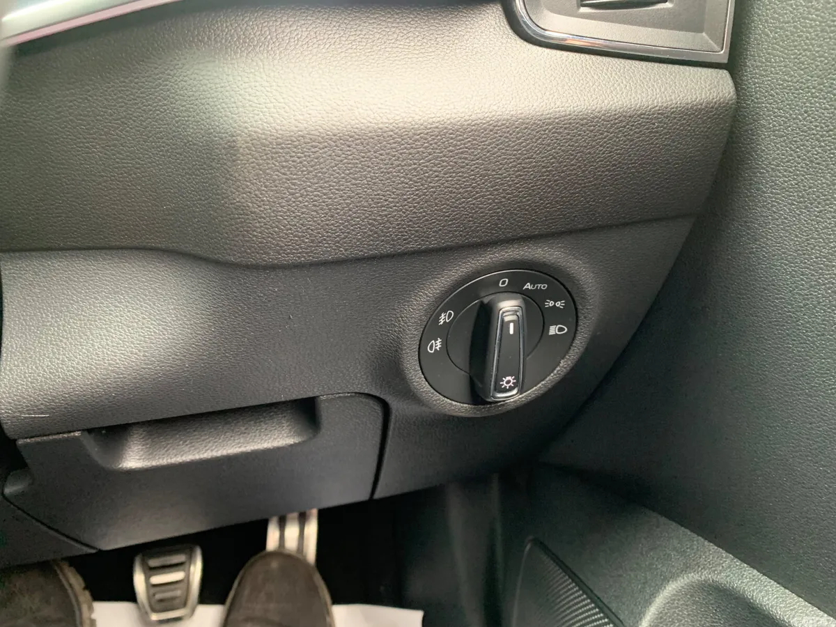 Skoda Karoq Estate/Jeep, Diesel, 2018, Grey