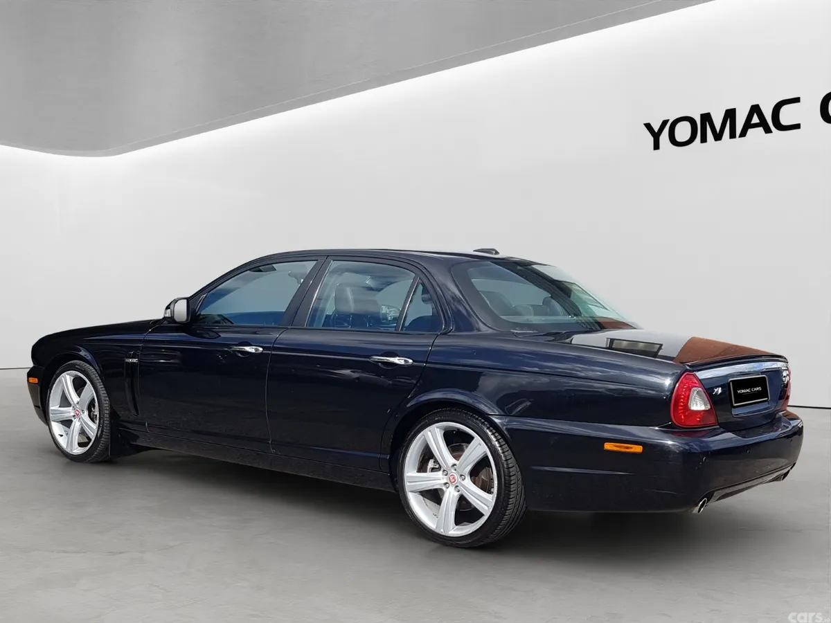 Jaguar XJ Saloon, Diesel, 2008, Black