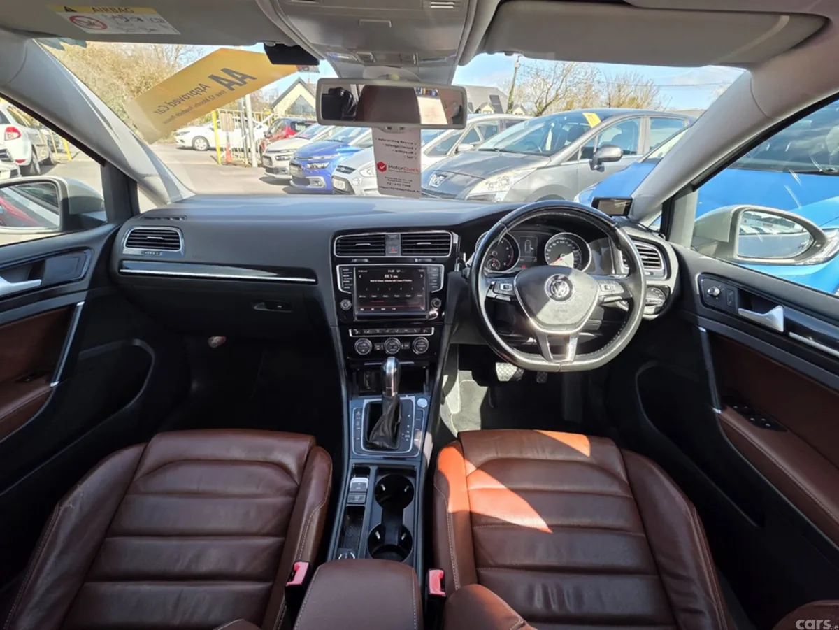 Volkswagen Golf Hatchback, Petrol, 2016, Silver