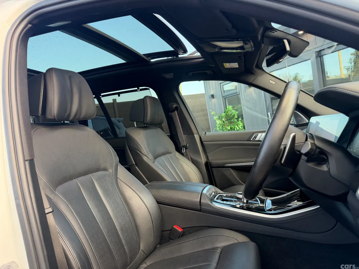 BMW X5 SUV, Petrol Hybrid, 2021, White