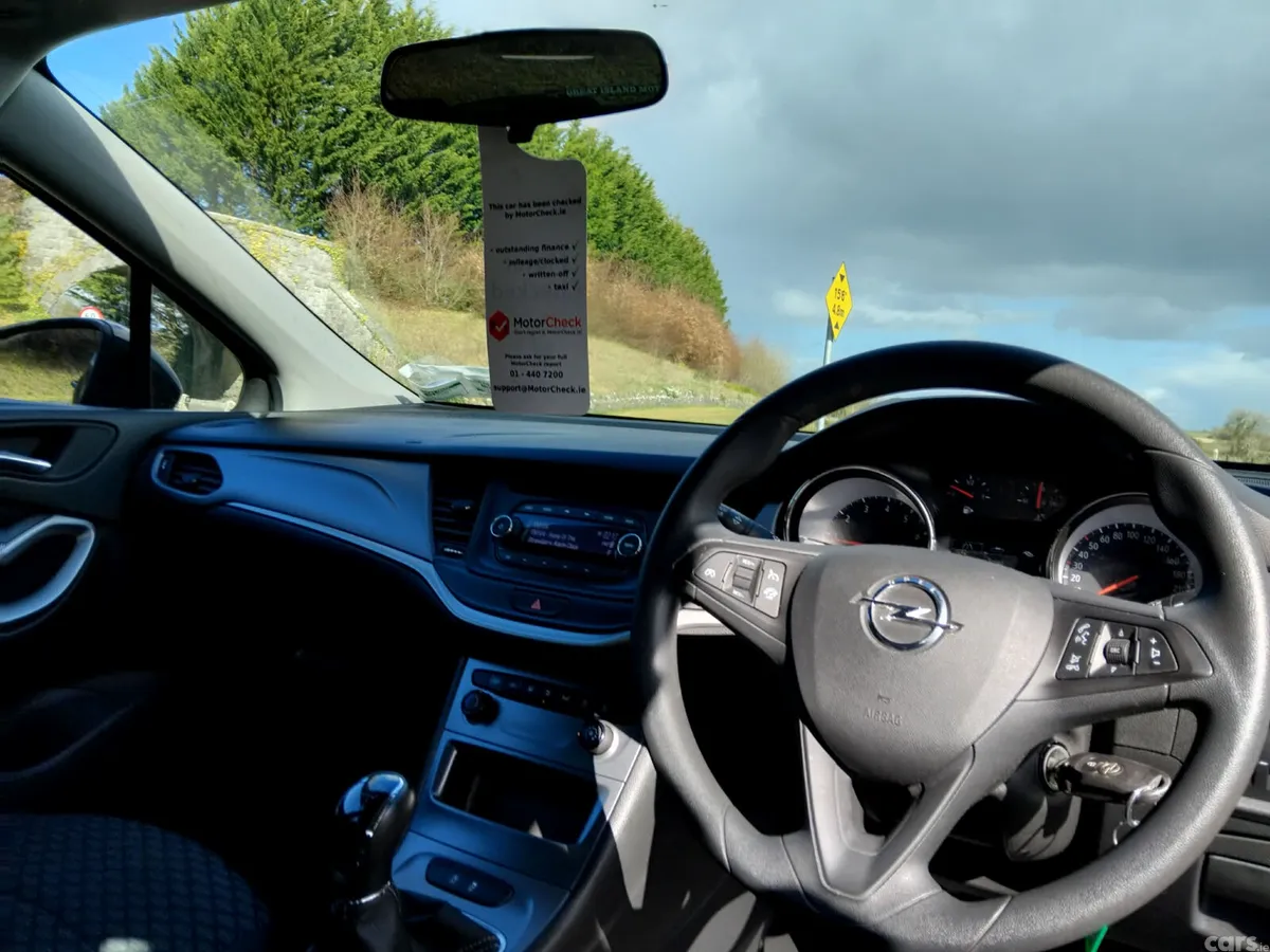 Opel Astra Hatchback, Petrol, 2019, Blue