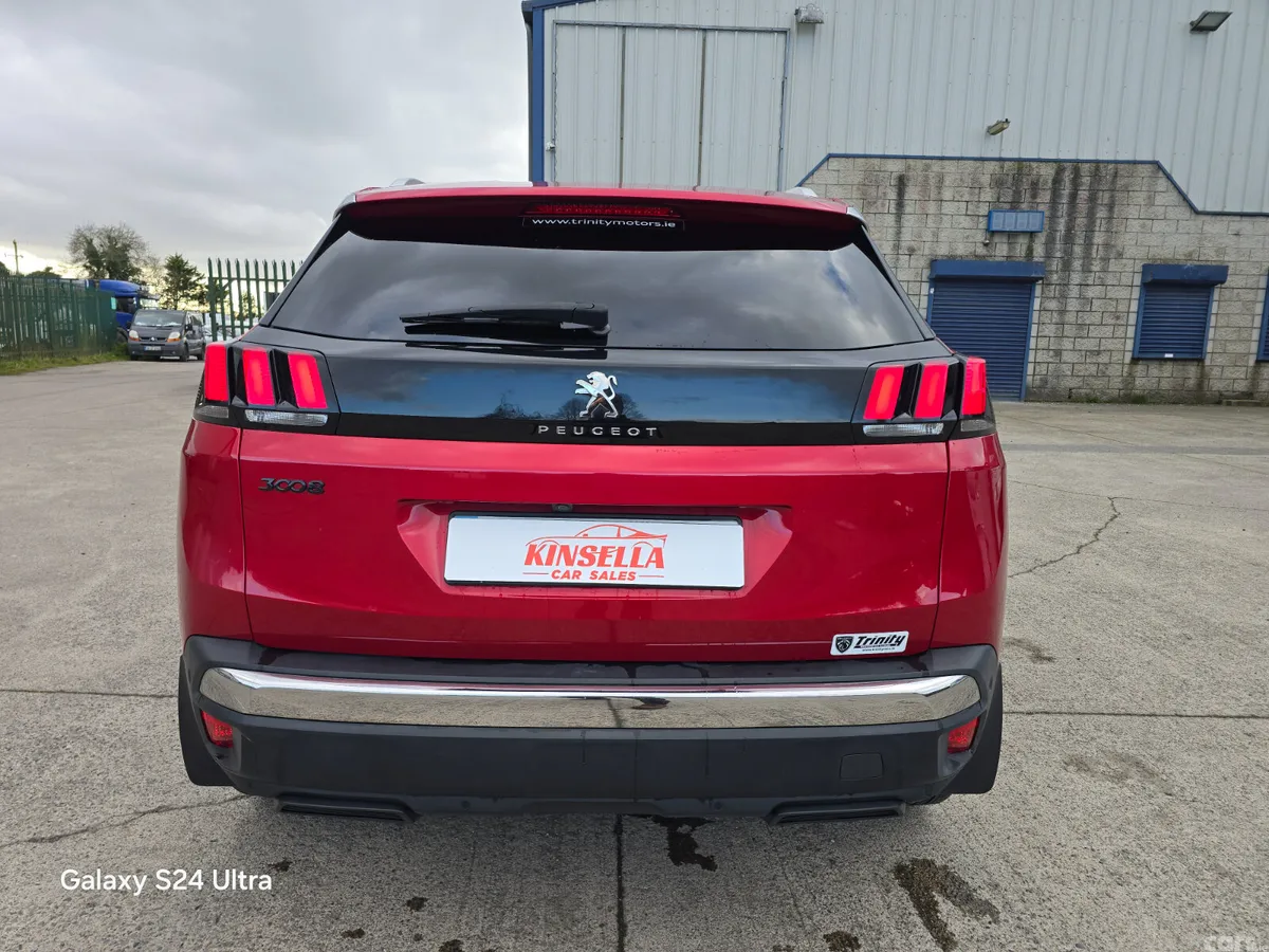 Peugeot 3008 MPV, Diesel, 2019, Red
