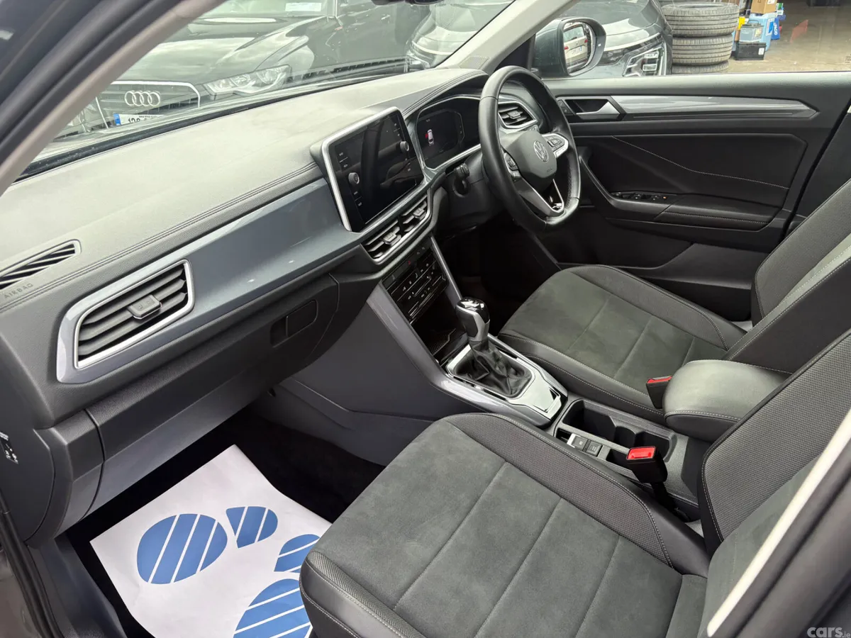 Volkswagen T-Roc SUV, Petrol, 2023, Grey
