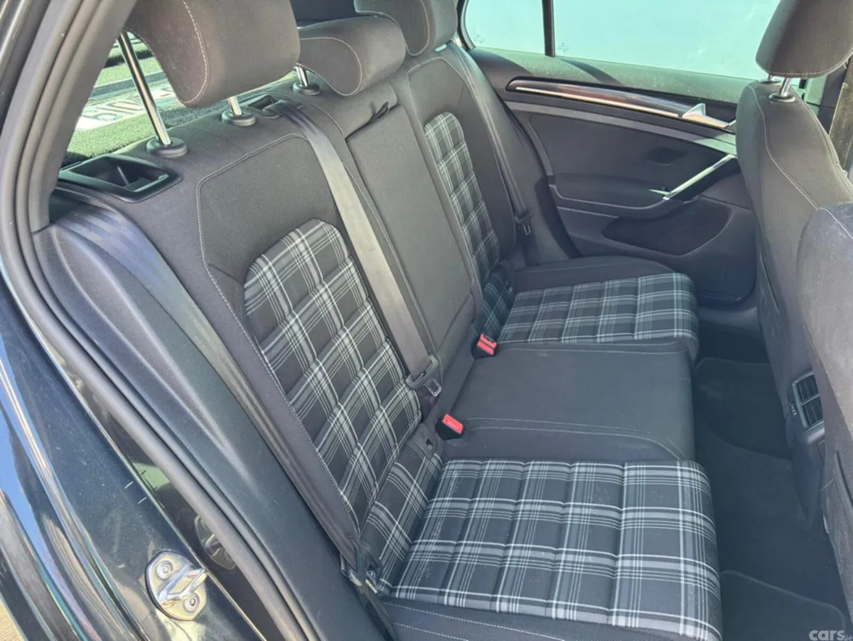 Volkswagen Golf Hatchback, Diesel, 2016, Grey
