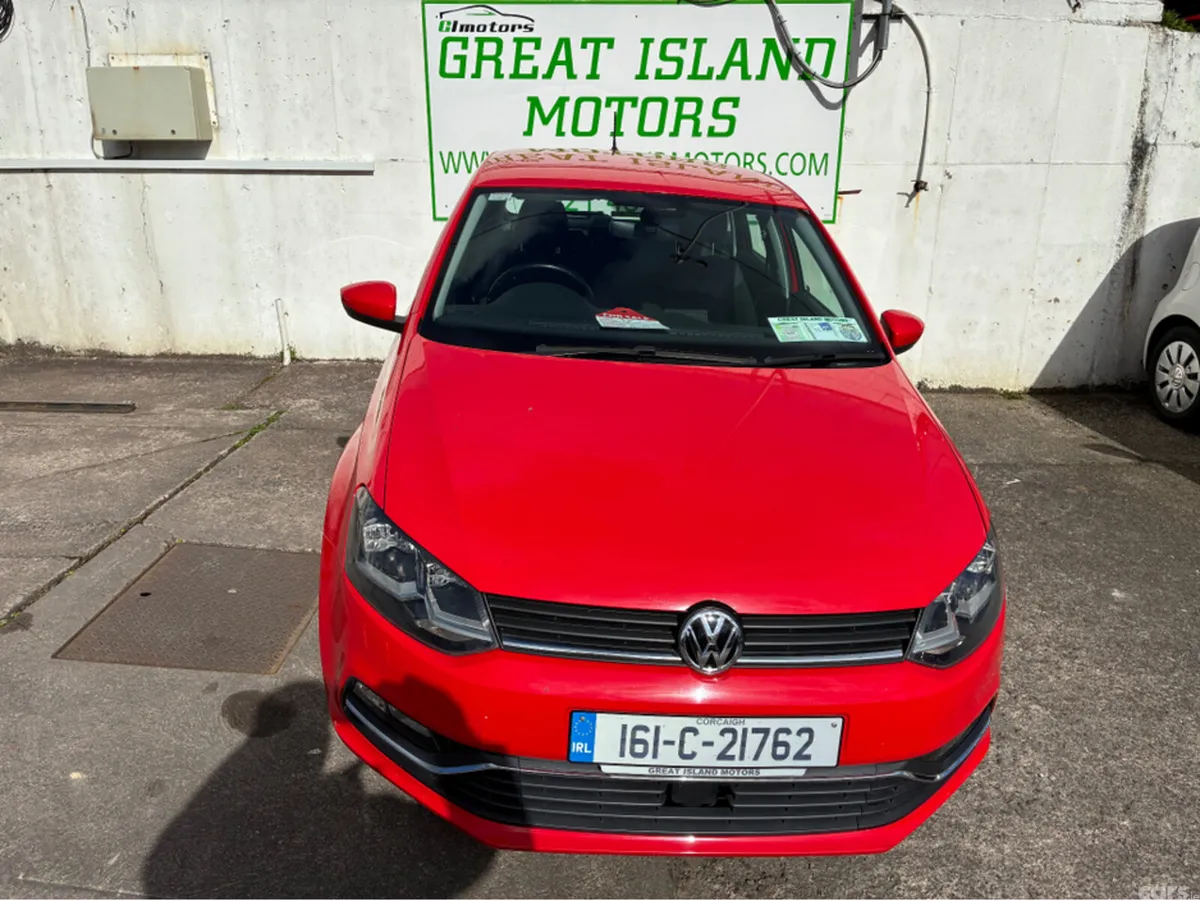 Volkswagen Polo Hatchback, Petrol, 2016, Red
