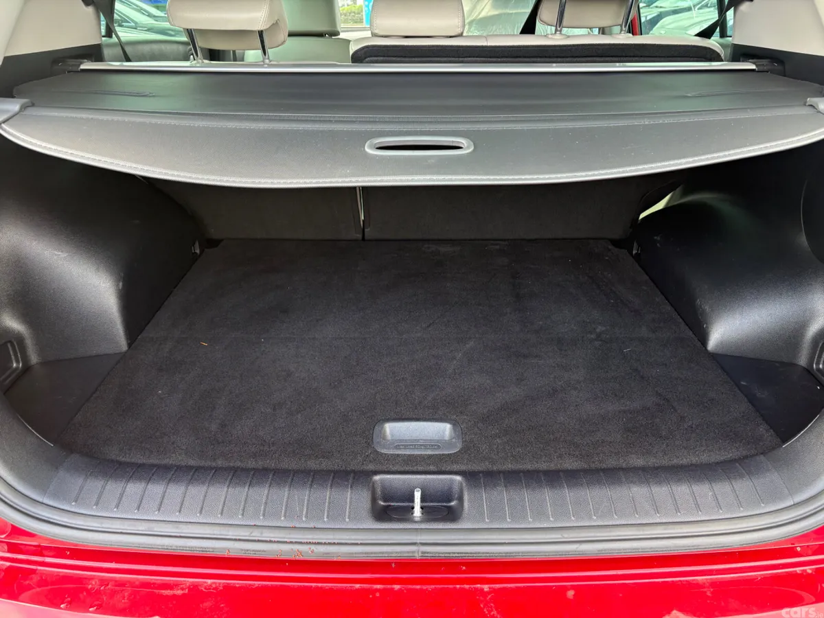 Kia Sportage SUV, Diesel Hybrid, 2021, Red
