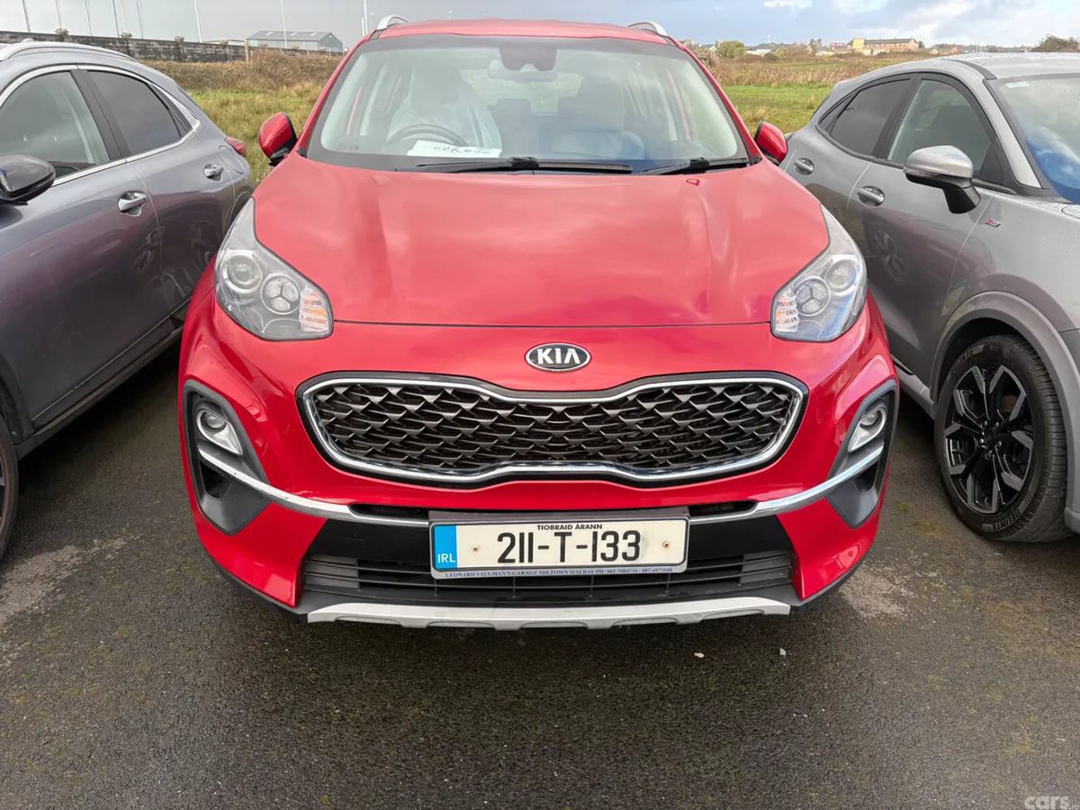 Kia Sportage SUV, Diesel Hybrid, 2021, Red