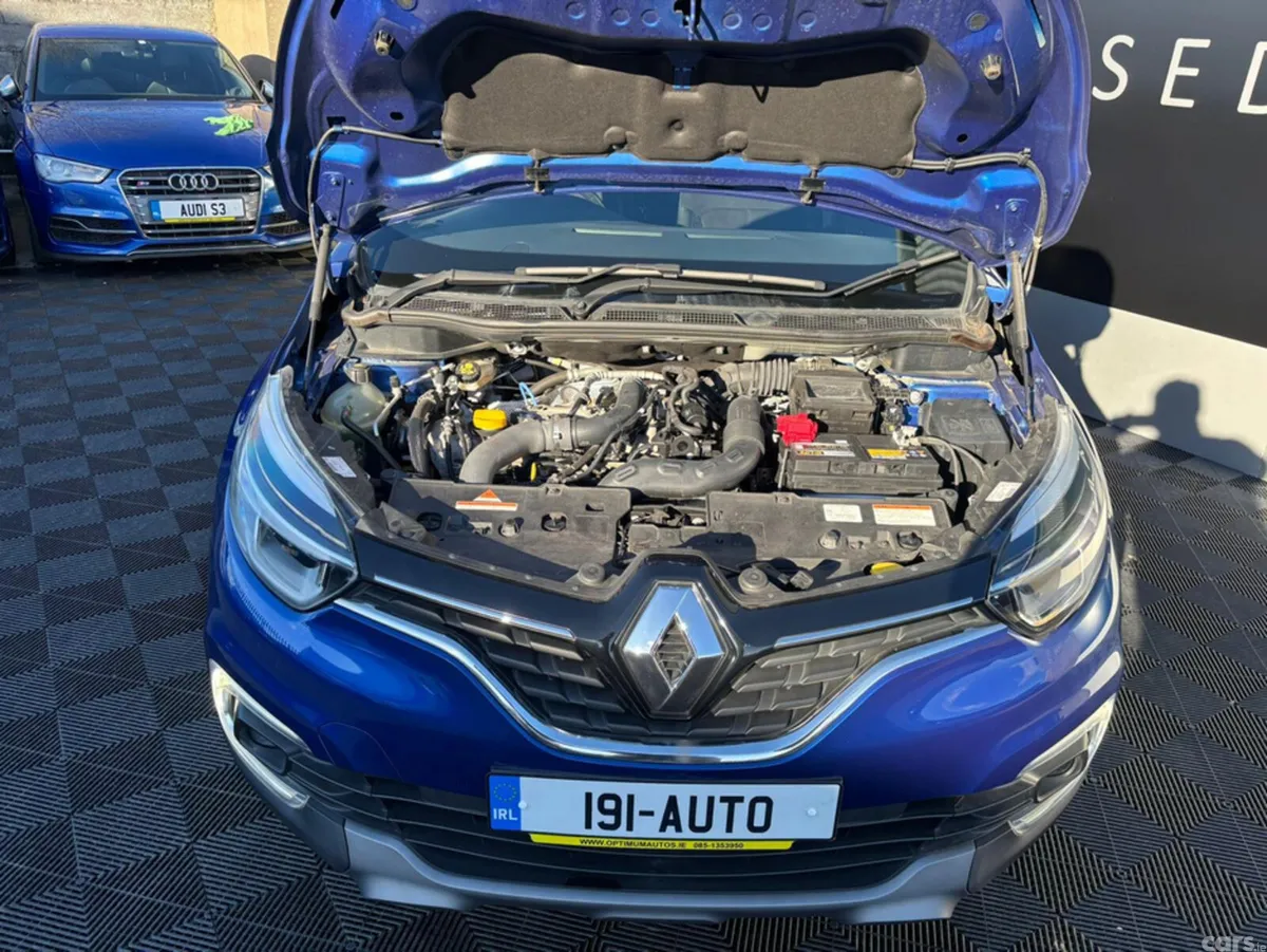 Renault Captur Hatchback, Petrol, 2019, Blue