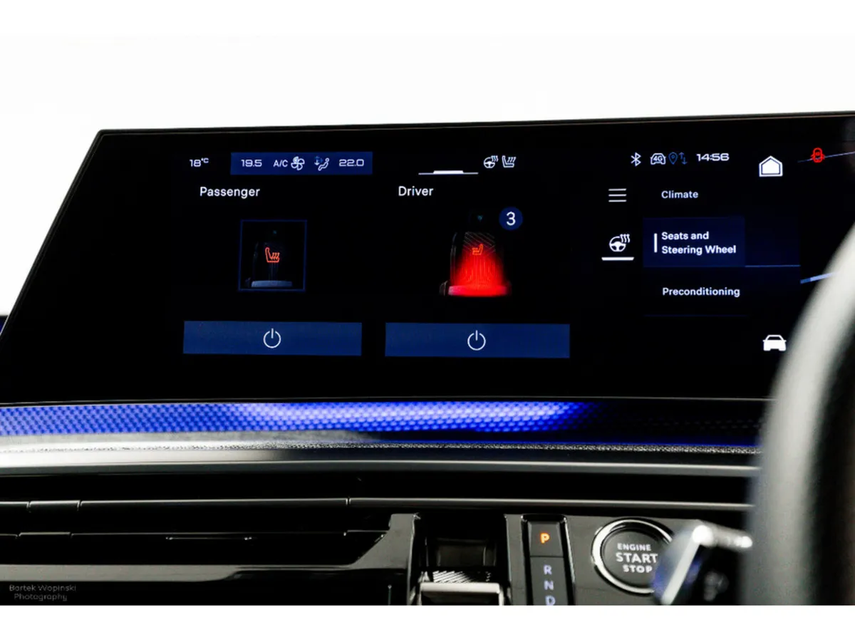 Peugeot 5008 SUV, Electric, 2026, White