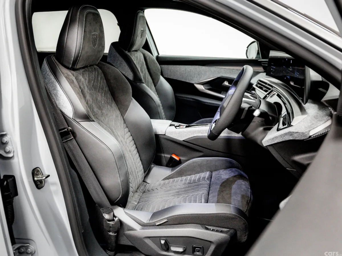 Peugeot 5008 SUV, Electric, 2026, White