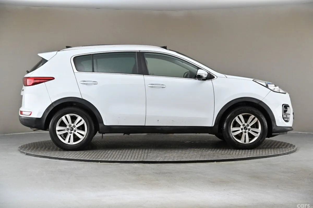 Kia Sportage SUV, Diesel, 2016, White