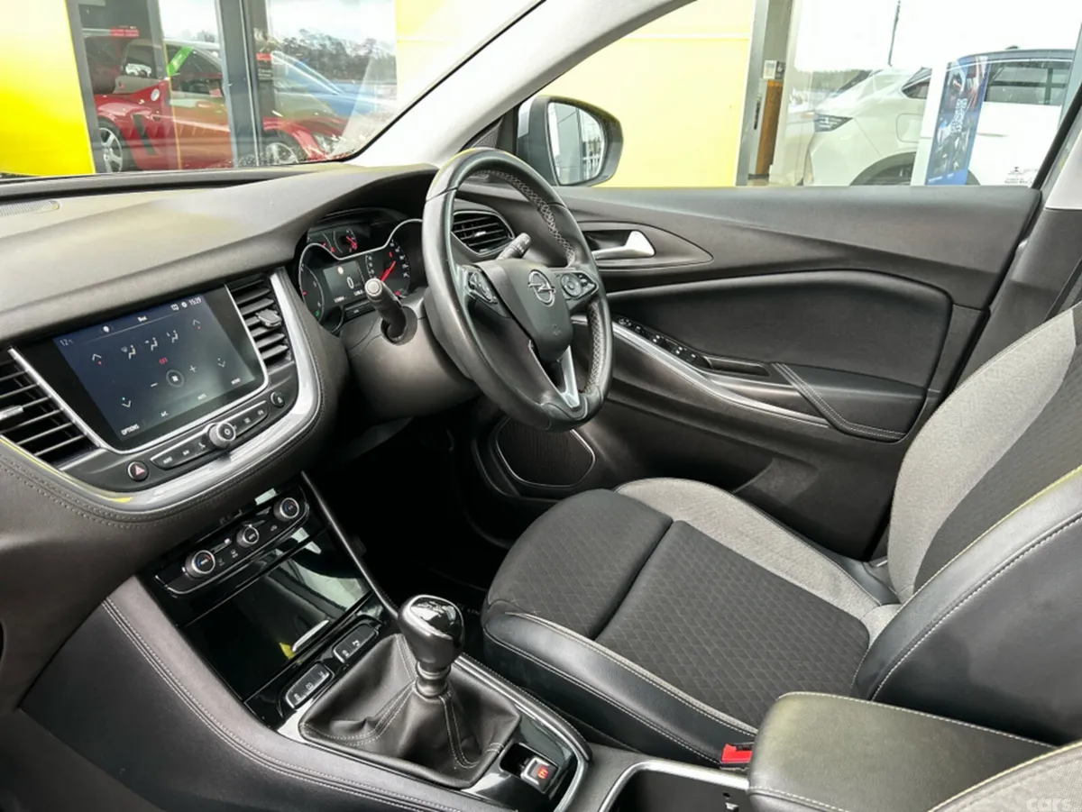 Opel Grandland X MPV, Diesel, 2019, Grey