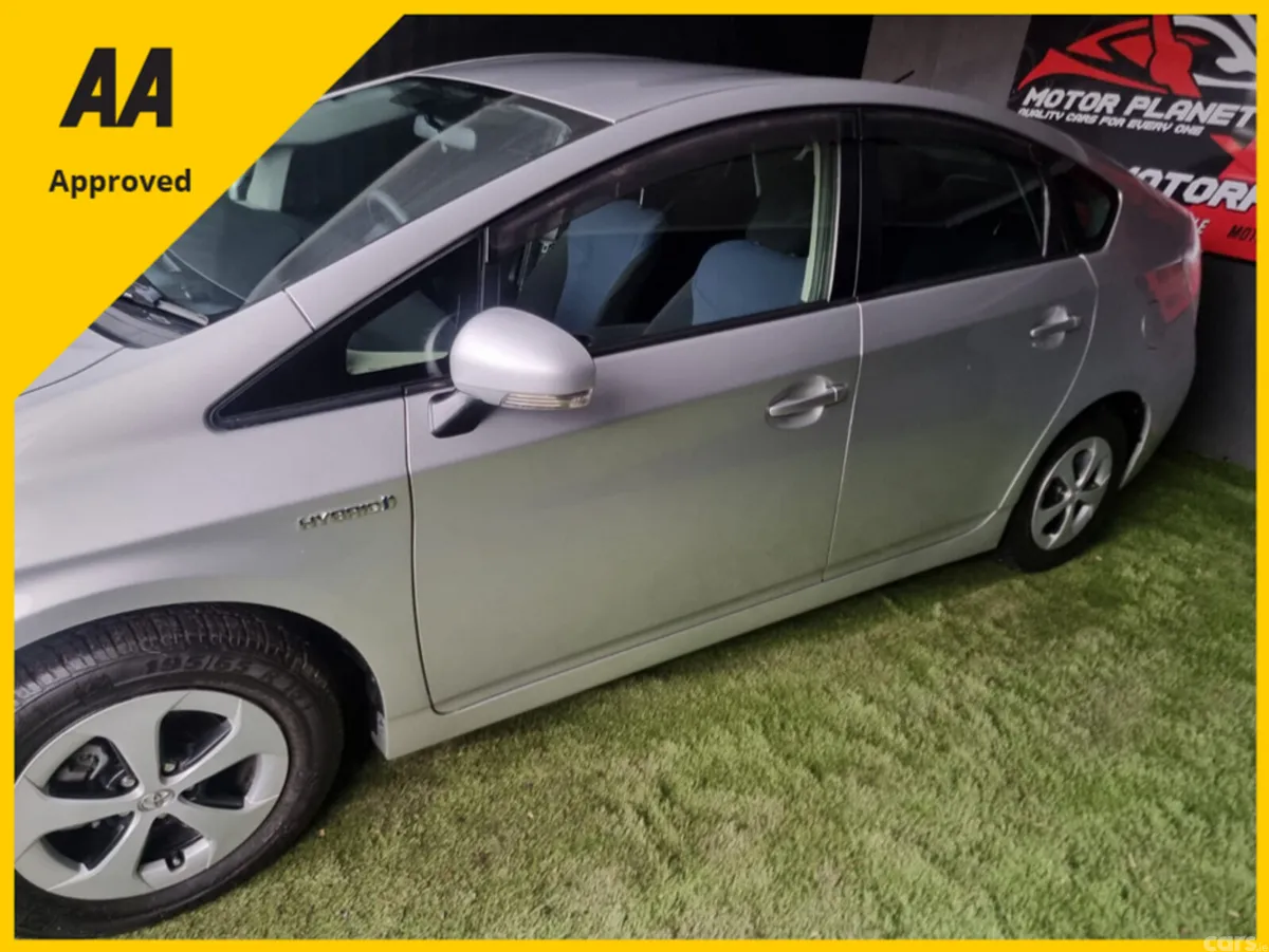 Toyota Prius Hatchback, Petrol Hybrid, 2014, Silver