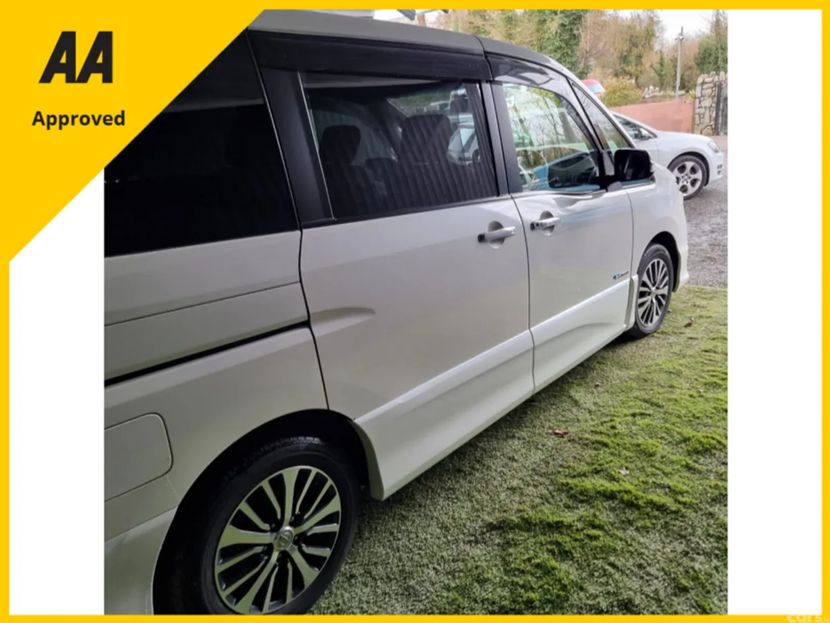 Nissan Serena MPV, Petrol Hybrid, 2014, White