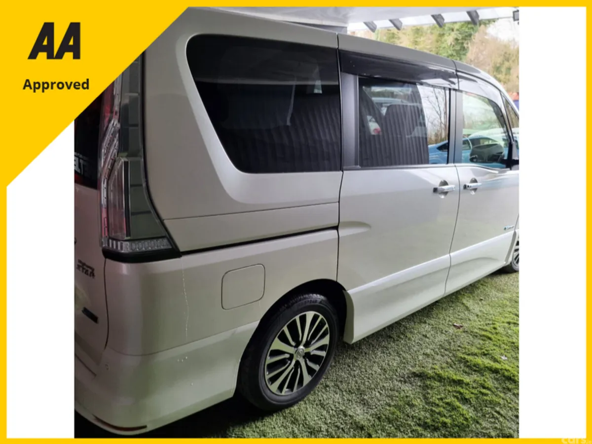 Nissan Serena MPV, Petrol Hybrid, 2014, White