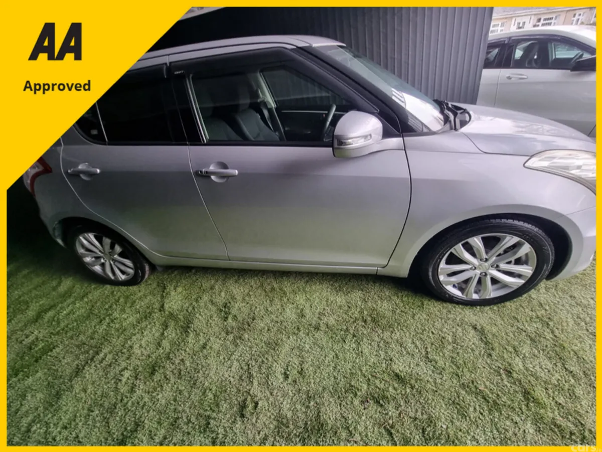 Suzuki Swift Hatchback, Petrol, 2014, Silver