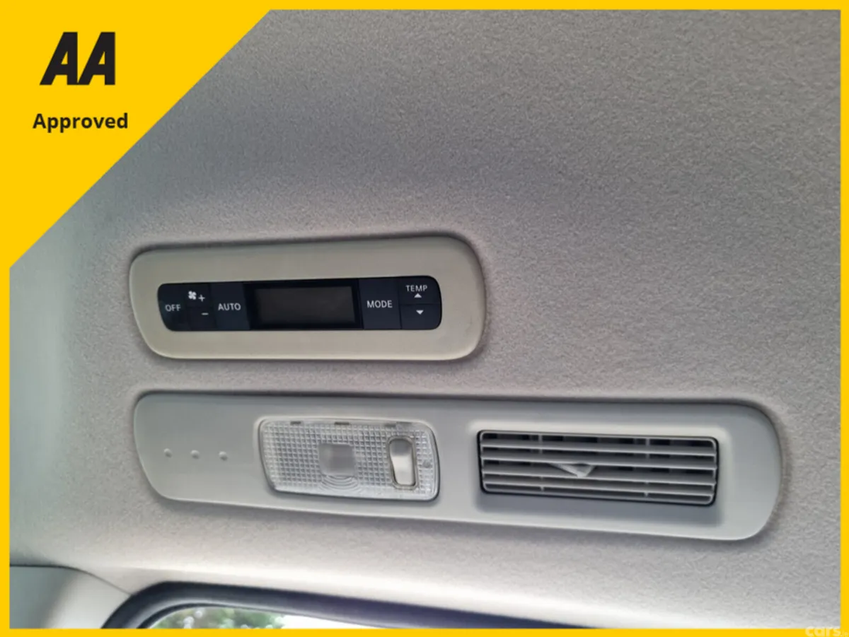 Nissan Serena MPV, Petrol Hybrid, 2014, White