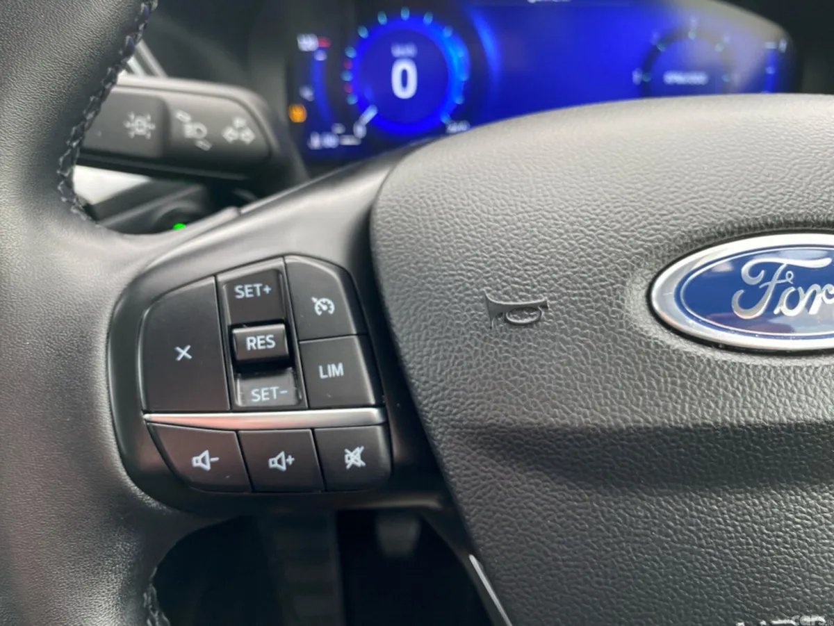 Ford Kuga MPV, Diesel, 2023, Black