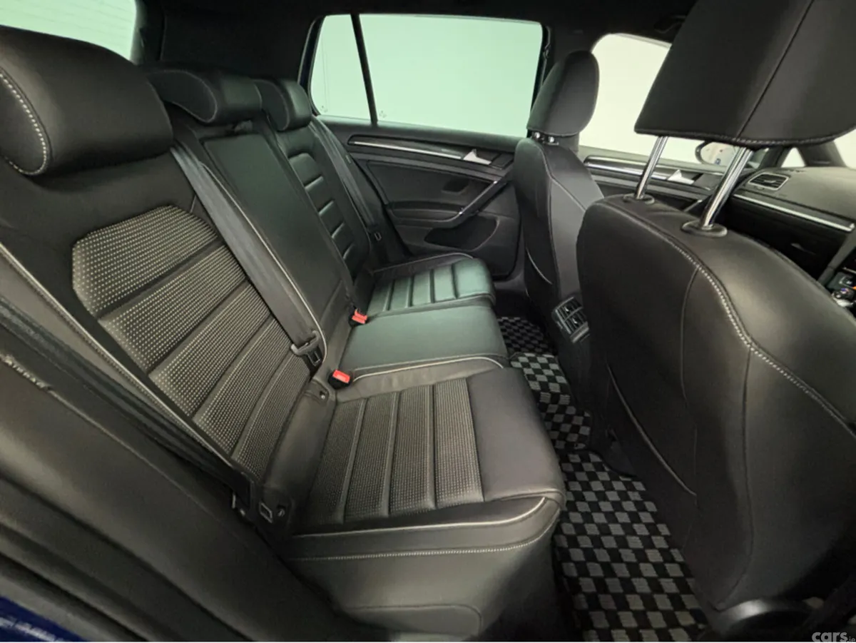 Volkswagen Golf Hatchback, Petrol, 2019, Blue