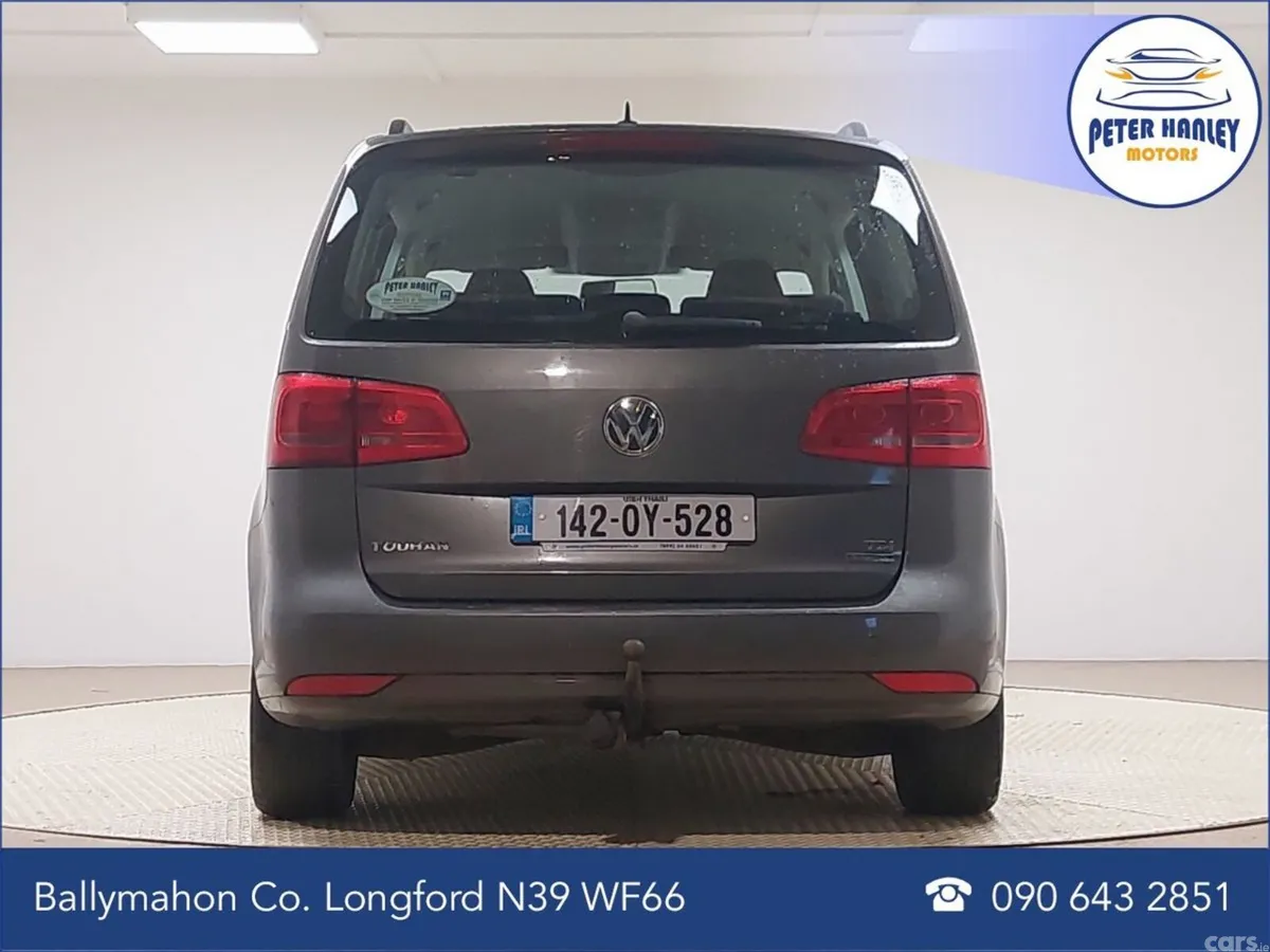 Volkswagen Touran MPV, Diesel, 2014, Grey