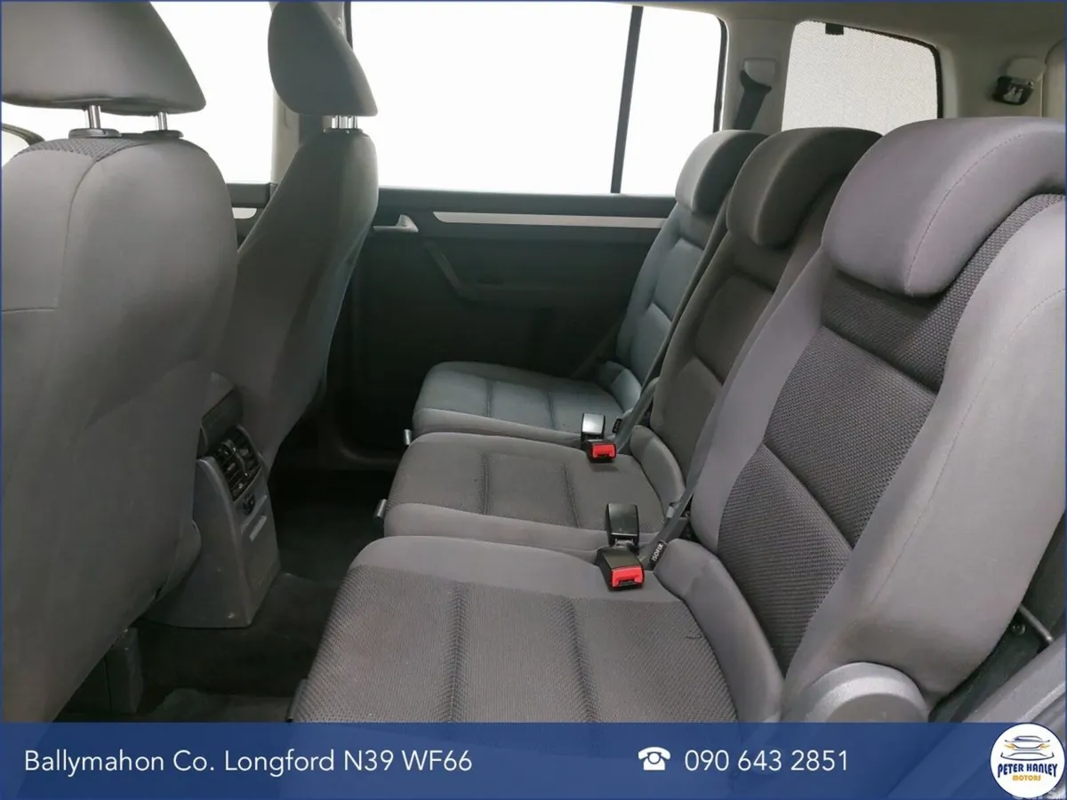 Volkswagen Touran MPV, Diesel, 2014, Grey