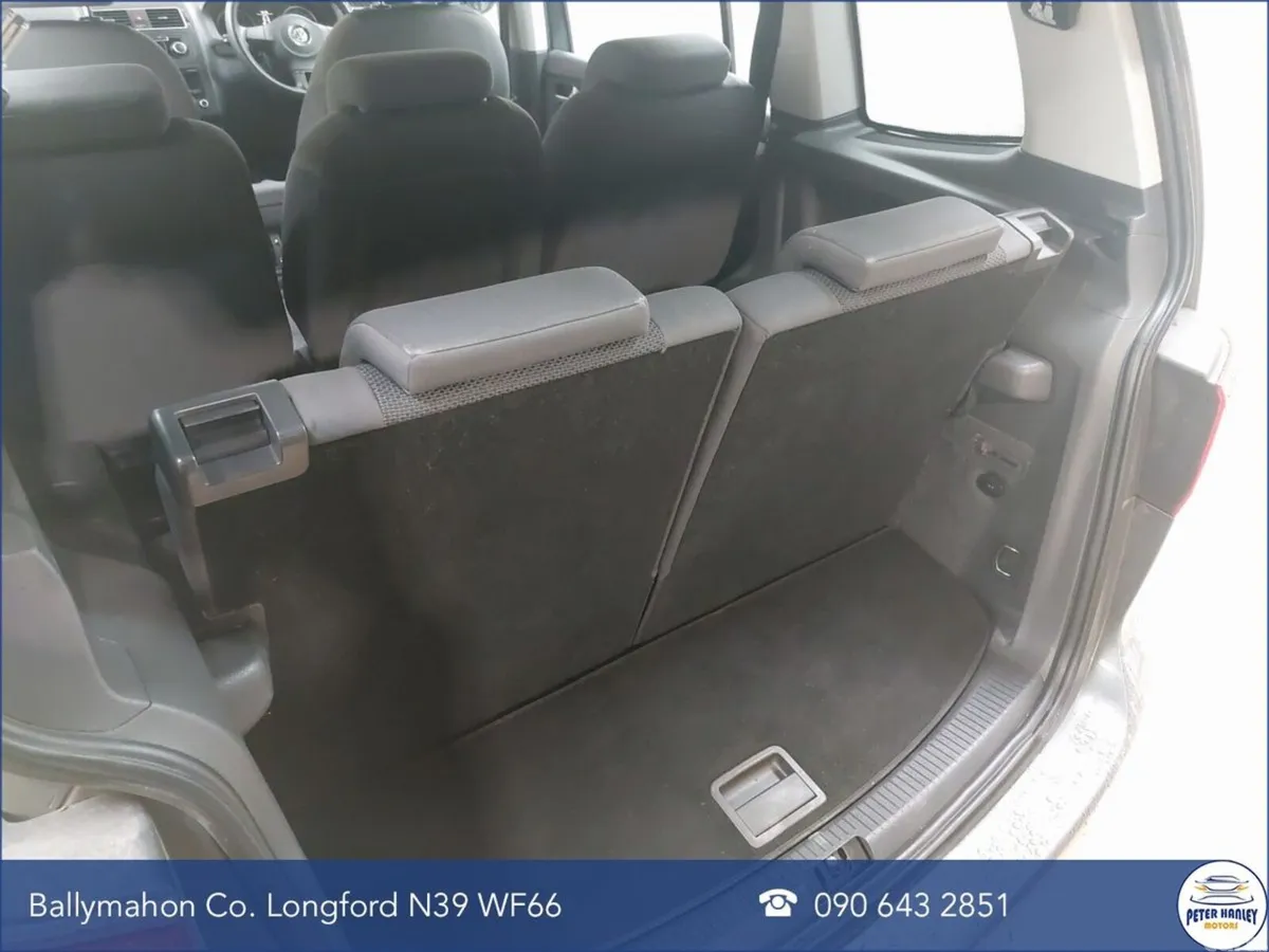 Volkswagen Touran MPV, Diesel, 2014, Grey