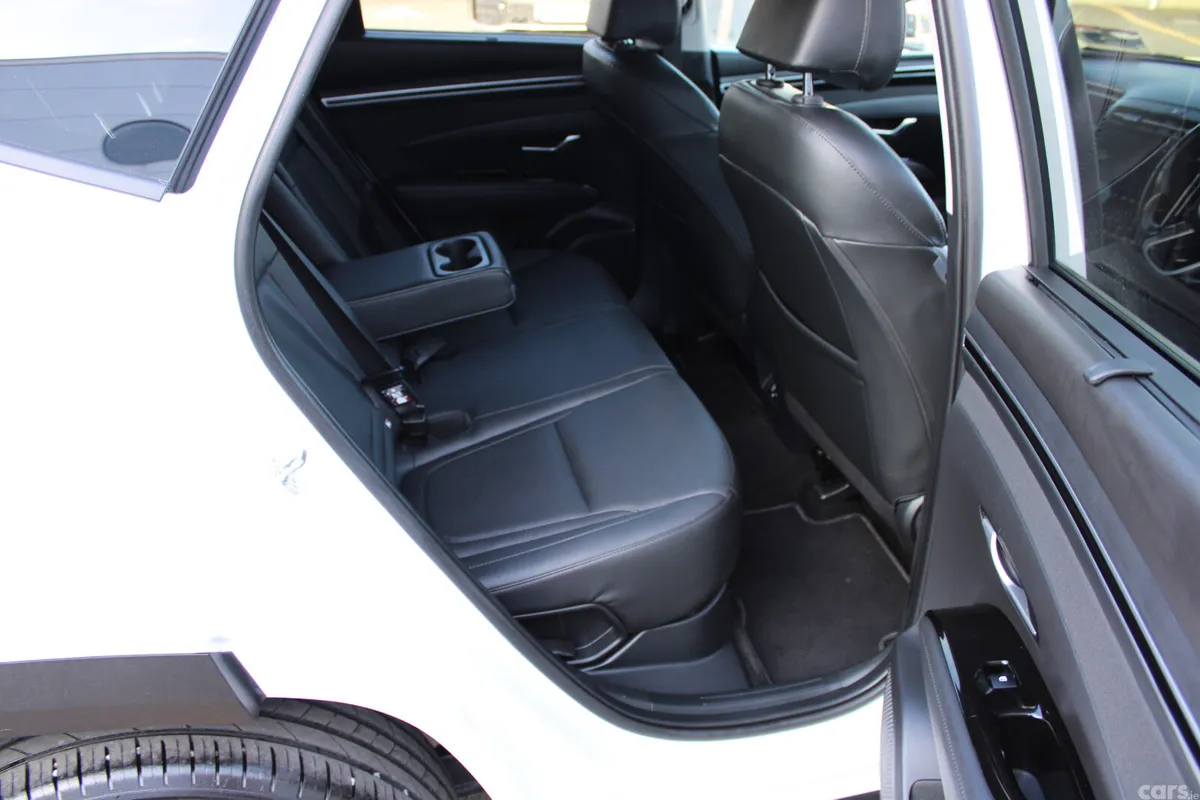 Hyundai Tucson SUV, Petrol Hybrid, 2024, White