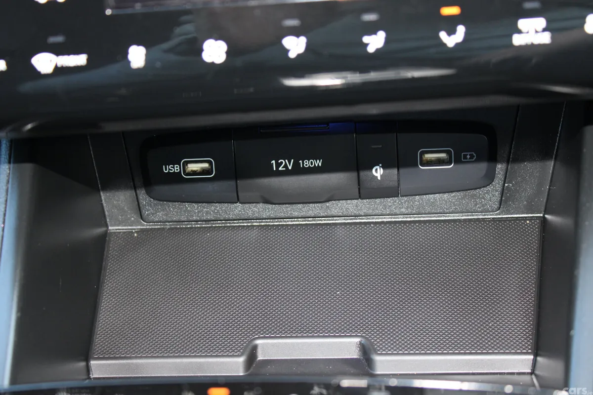 Hyundai Tucson SUV, Petrol Hybrid, 2024, White