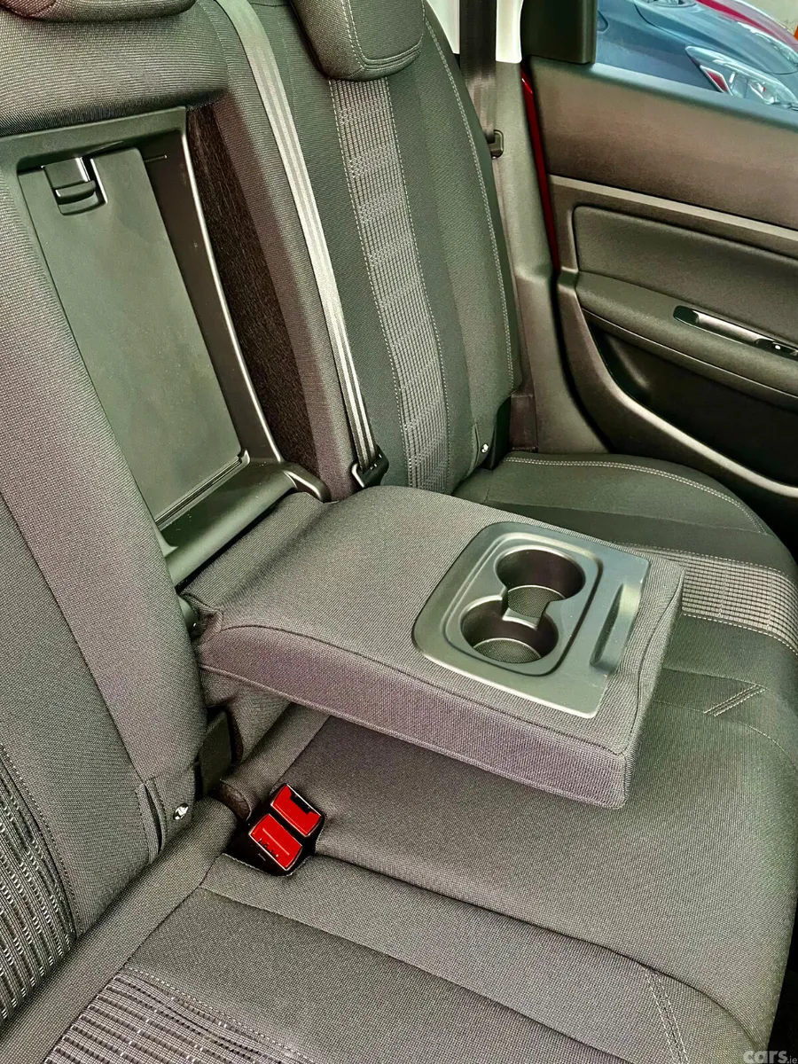 Peugeot 308 Estate, Diesel, 2018, Red