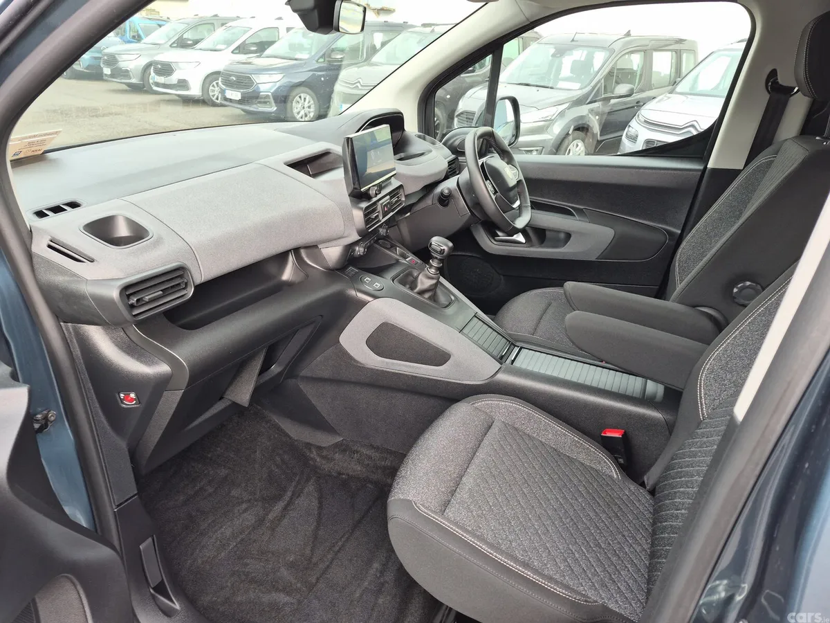 Peugeot Rifter MPV, Diesel, 2024, Blue