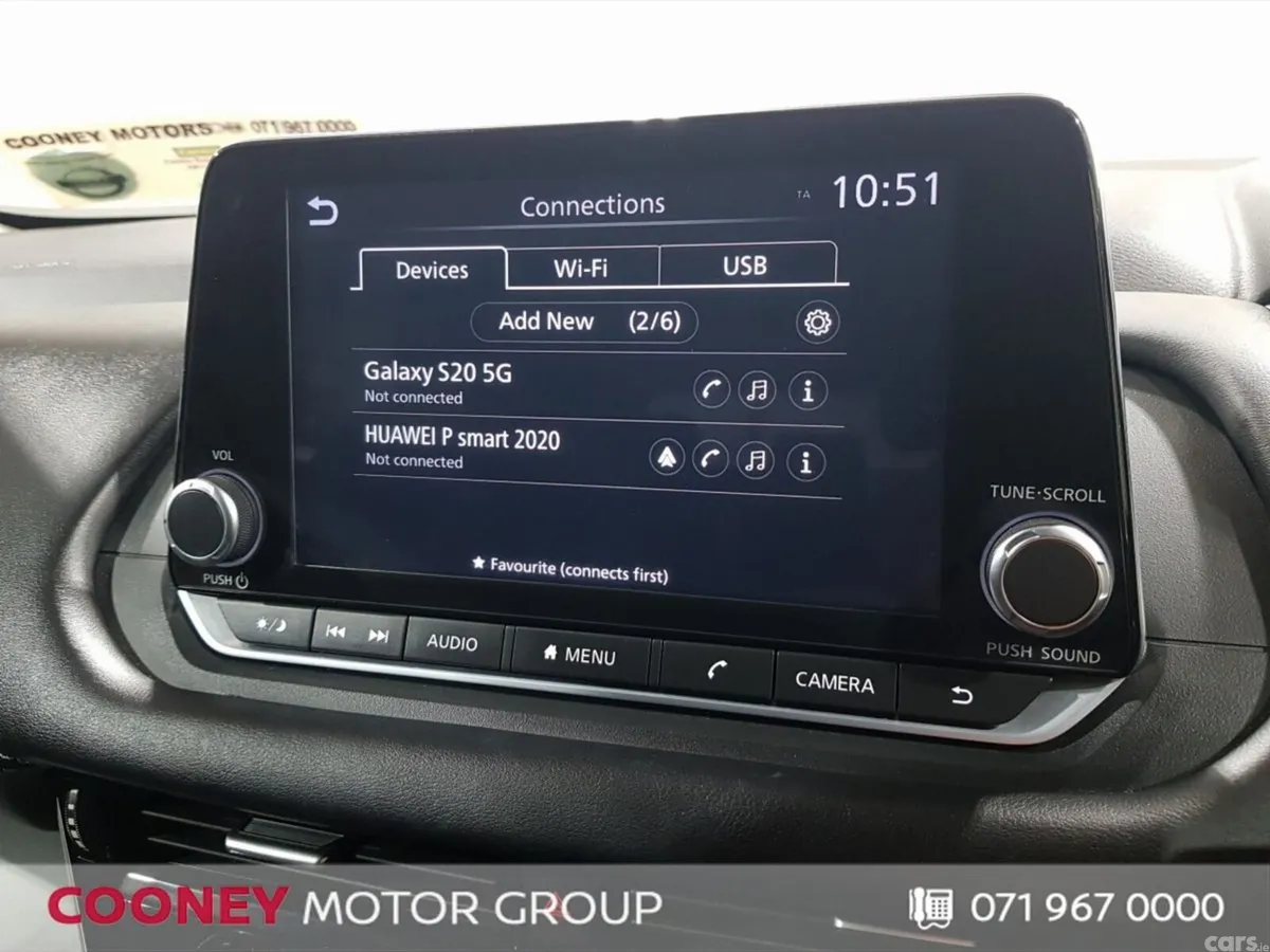 Nissan Qashqai MPV, Petrol, 2022, Red