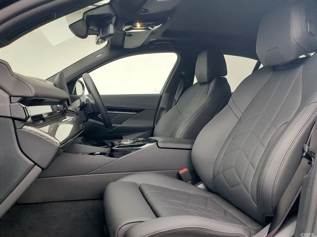 BMW 5-Series Saloon, Petrol Plug-in Hybrid, 2024, Grey