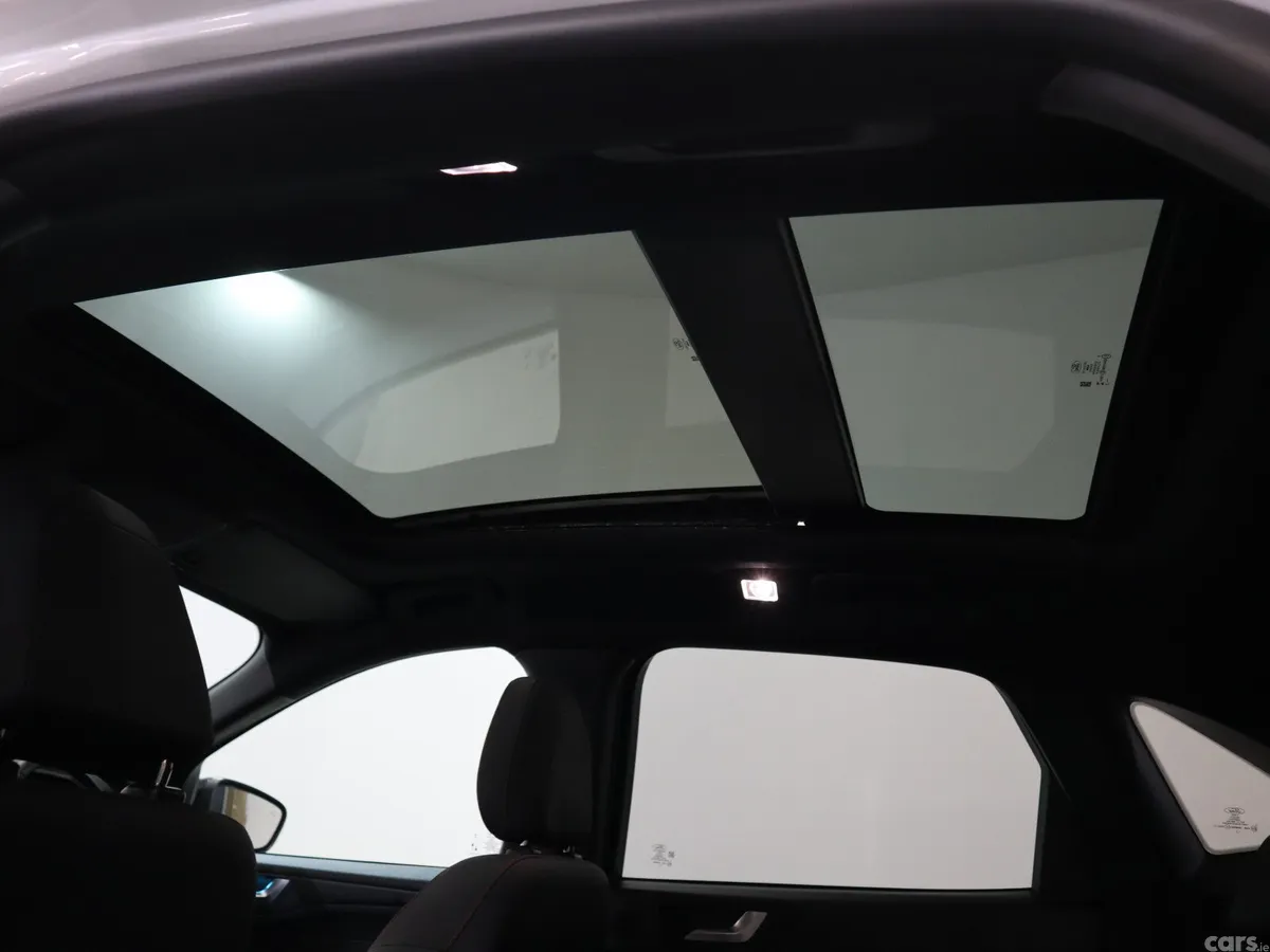 Ford Kuga SUV, Petrol Hybrid, 2025, White