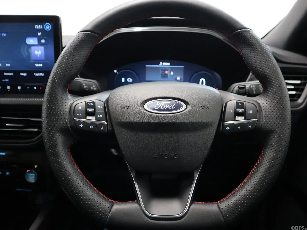 Ford Kuga SUV, Petrol Hybrid, 2025, White