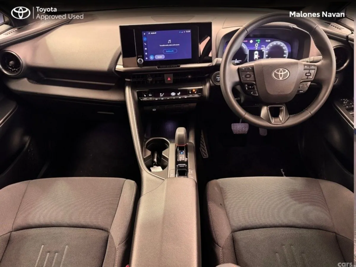 Toyota C-HR SUV, Petrol Hybrid, 2024, Silver