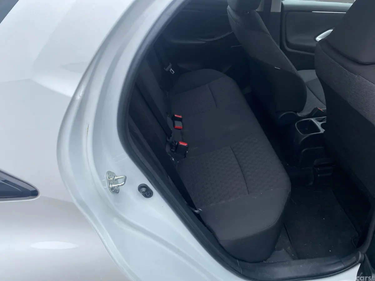 Toyota Yaris Hatchback, Petrol, 2023, White