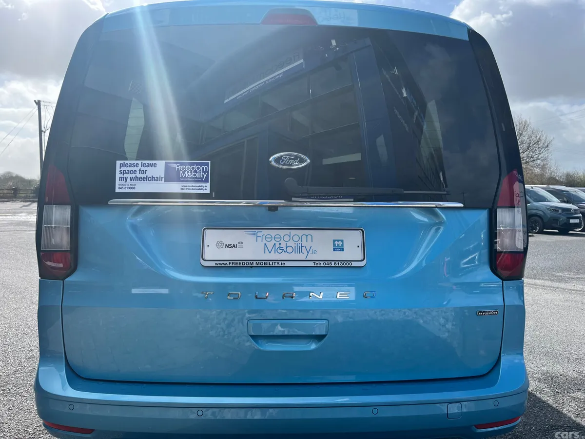 Ford Tourneo Connect MPV, Petrol Plug-in Hybrid, 2026, Blue