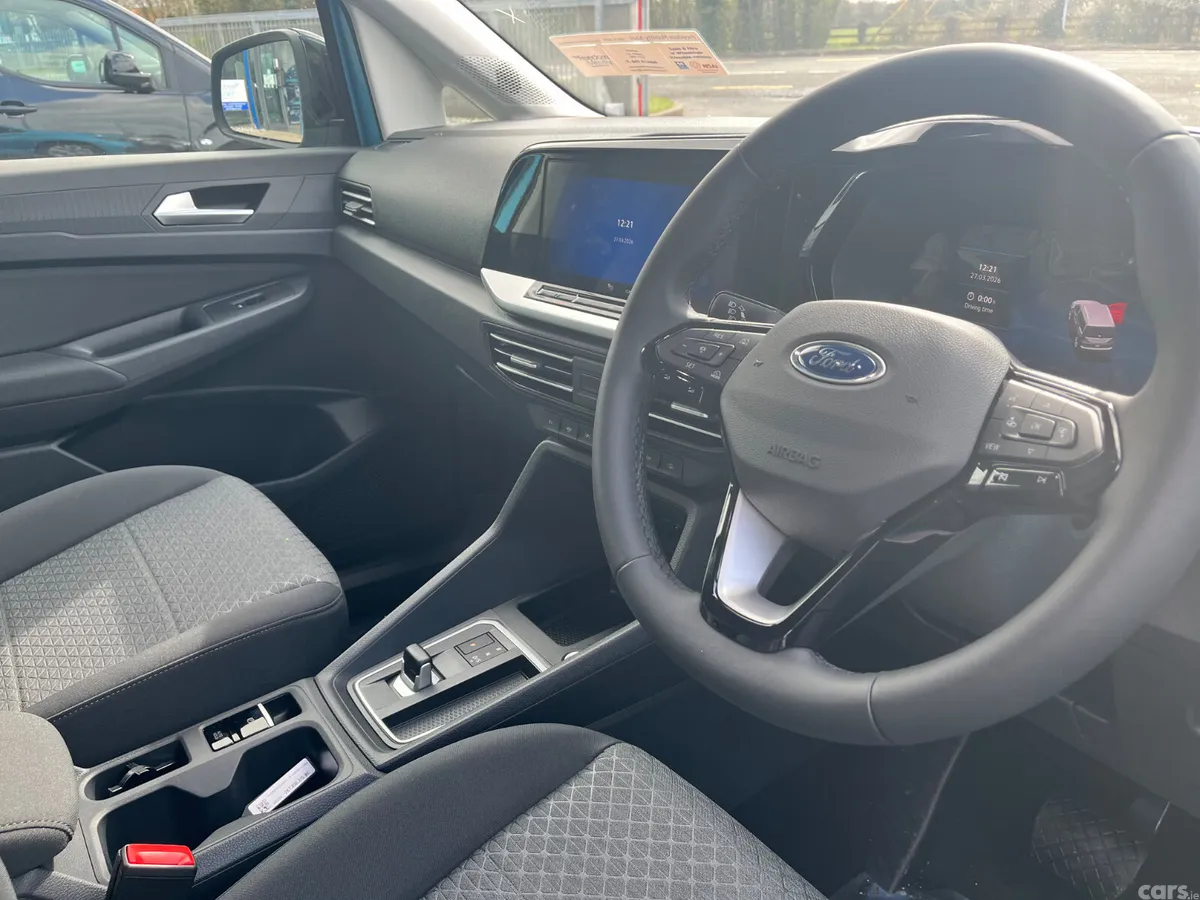 Ford Tourneo Connect MPV, Petrol Plug-in Hybrid, 2026, Blue