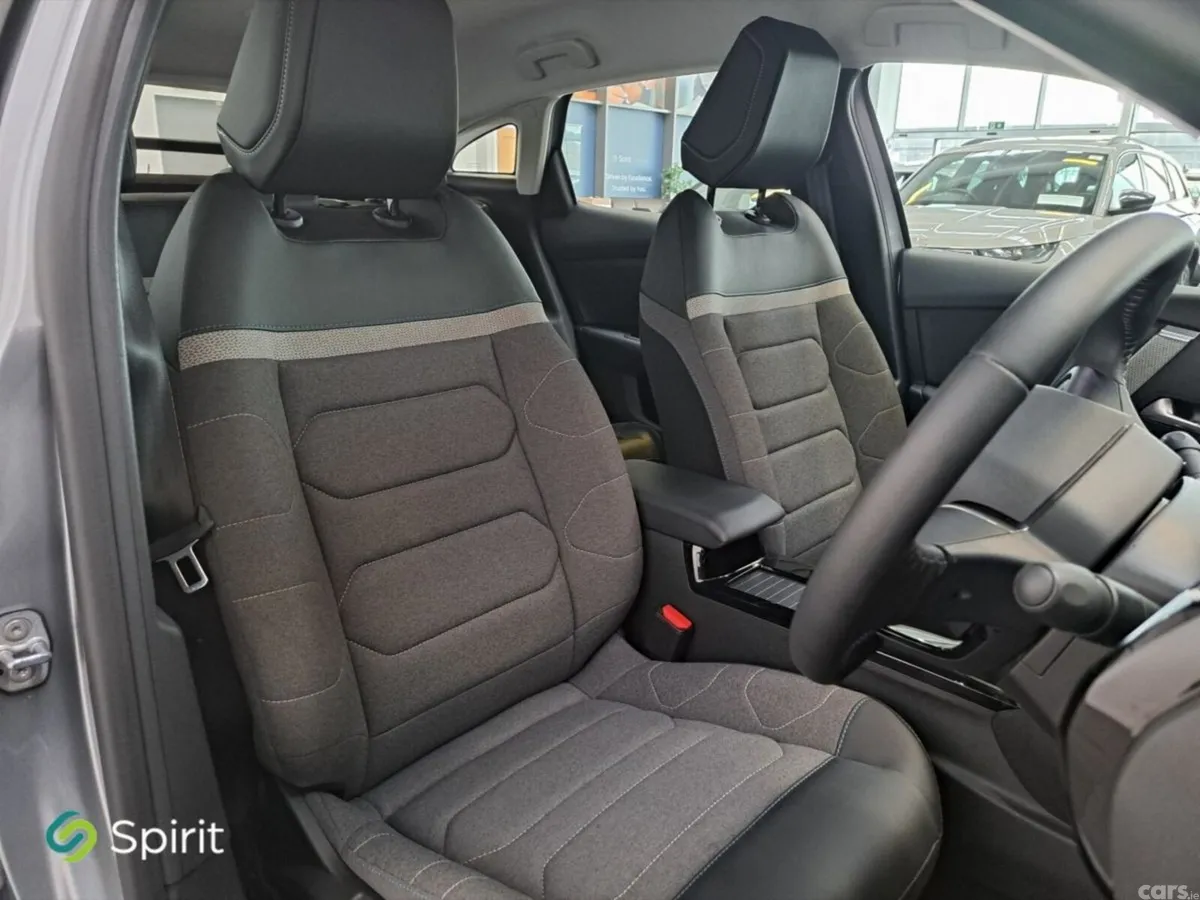 Citroen C4 Hatchback, Petrol, 2025, Grey