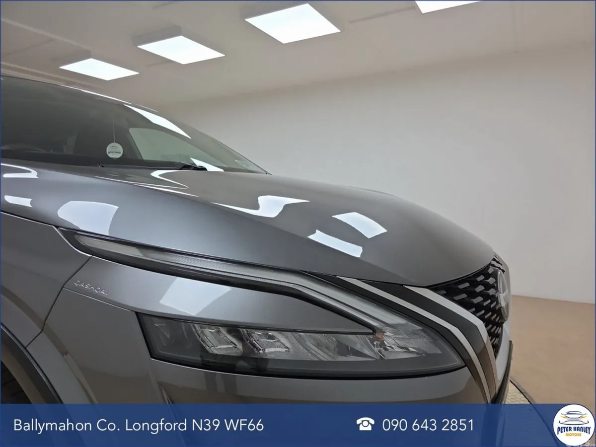 Nissan Qashqai MPV, Petrol, 2022, Grey