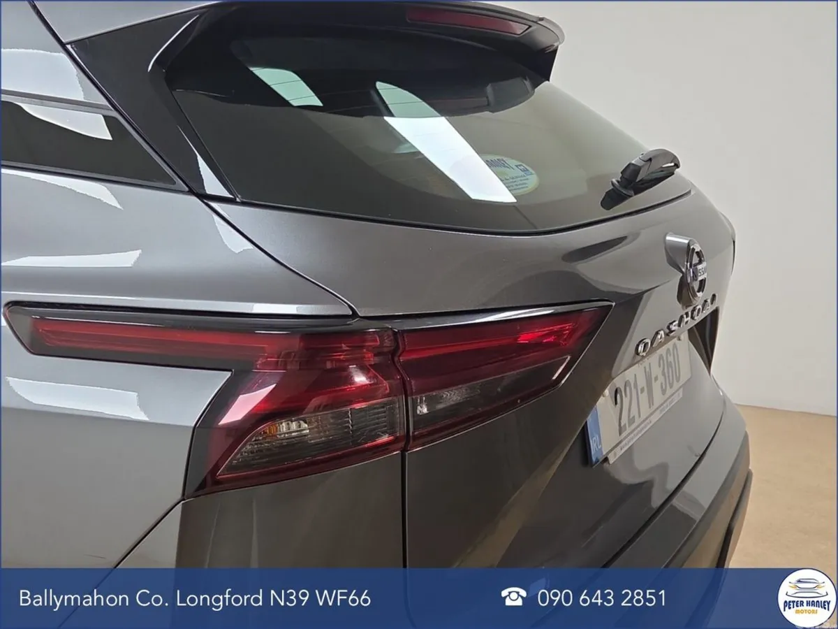 Nissan Qashqai MPV, Petrol, 2022, Grey