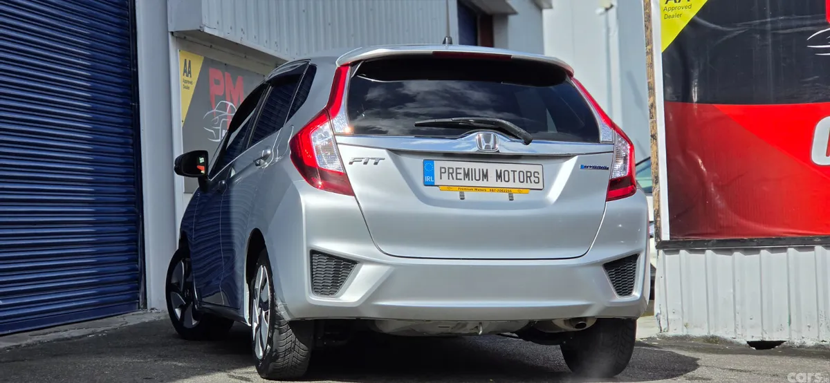 Honda Fit Hatchback, Petrol Hybrid, 2015, Blue